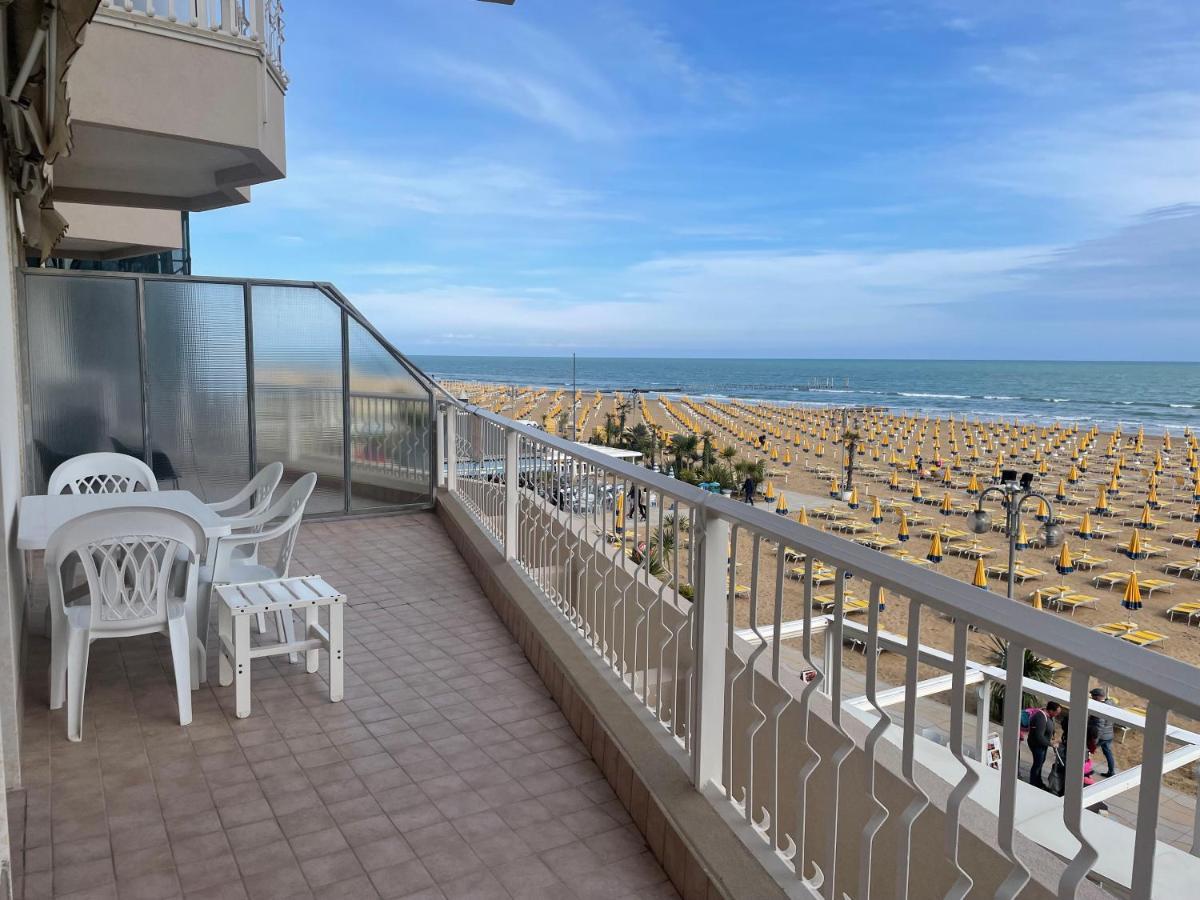 Fronte Mare-Residence Union 9 Lido di Jesolo Exterior foto