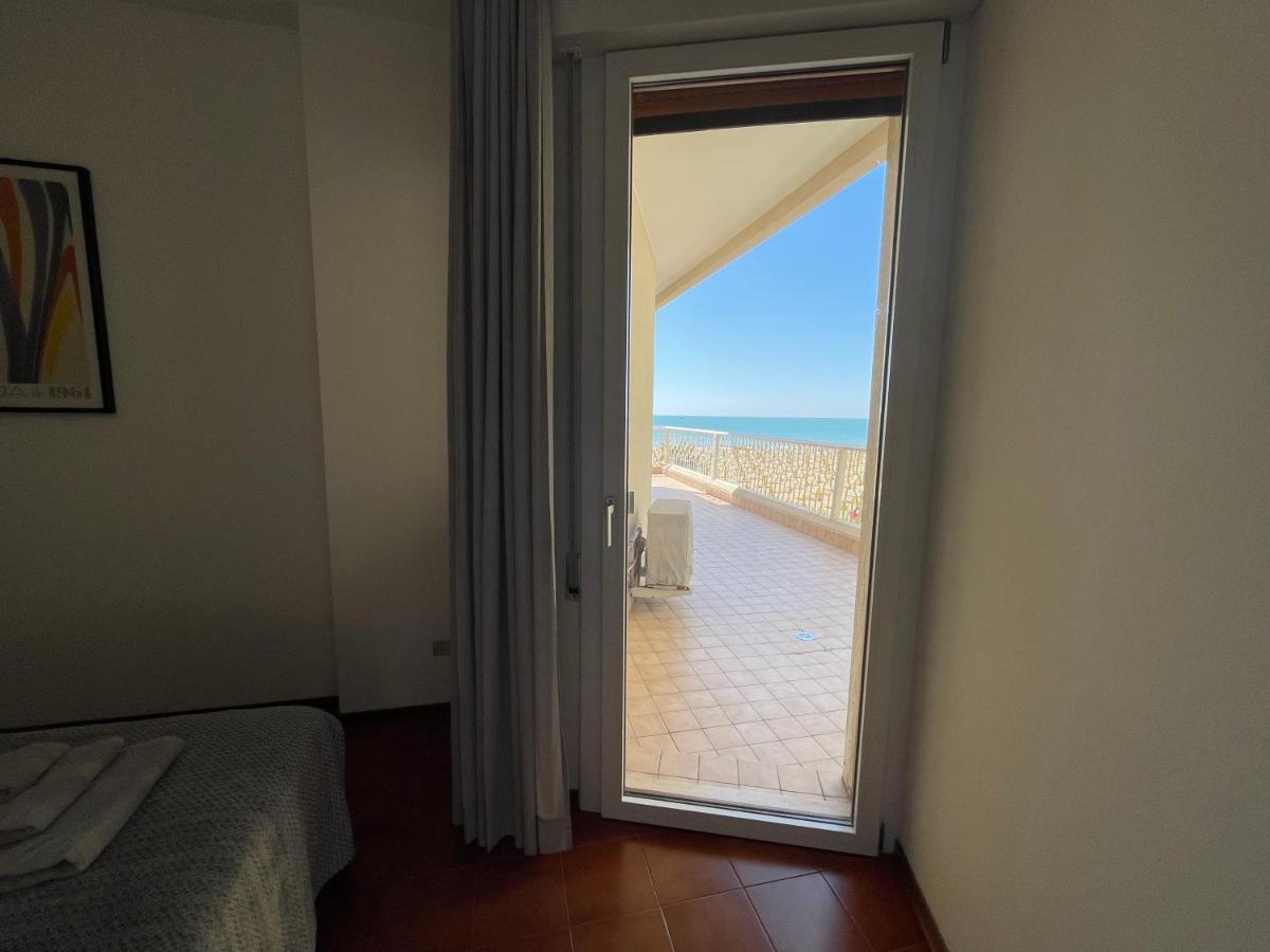 Fronte Mare-Residence Union 9 Lido di Jesolo Exterior foto